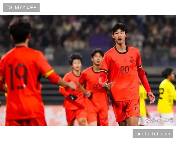 亚运足球赛场新星崛起，未来之星表现抢眼引关注