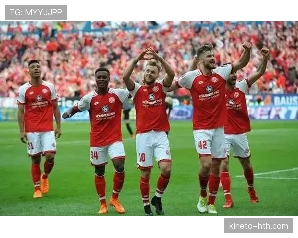 利兹联锋线火力全开，球队连胜势头持续提升，表现备受关注