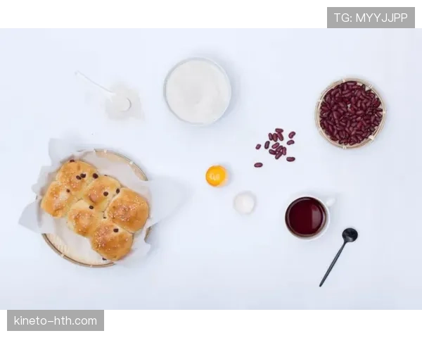 陈梦家的冰箱里塞满了蛋白粉，连饮料都喝零卡的